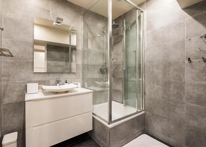 Daire Spacious Apartment-2br-6p-boulevard Saint-germain Paris