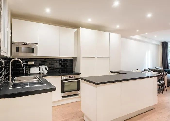 Spacious Apartment-2br-6p-boulevard Saint-germain *